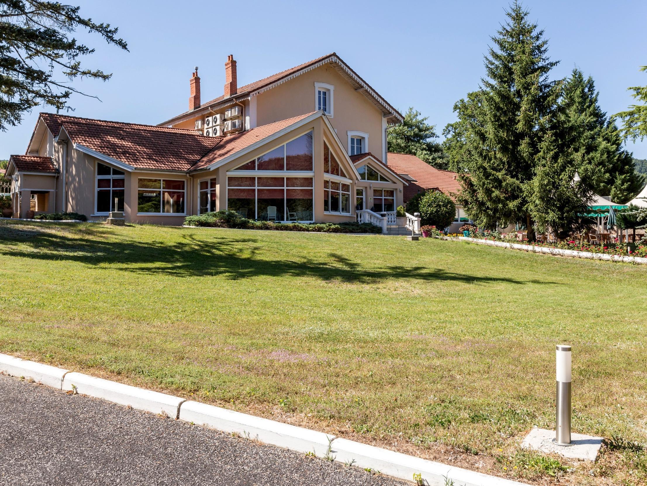 Logis Hotel Les Cedres Bleus Aurec-Sur-Loire Extérieur photo